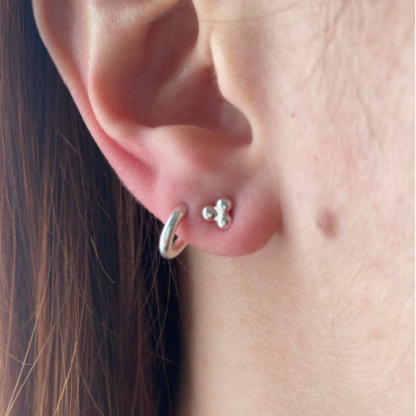 Dot Cluster Stud Earrings